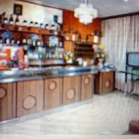 Hotel Rossini Римини Екстериор снимка
