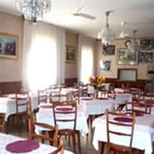 Hotel Rossini Римини Екстериор снимка