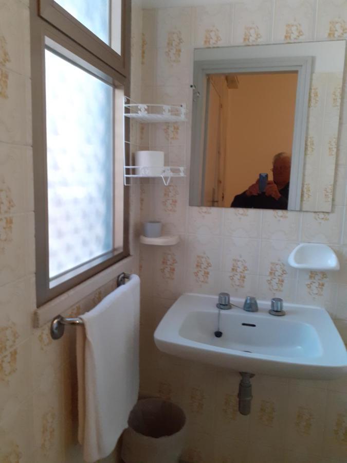 Hotel Rossini Римини Екстериор снимка
