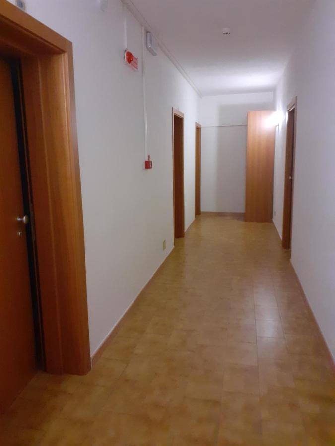 Hotel Rossini Римини Екстериор снимка