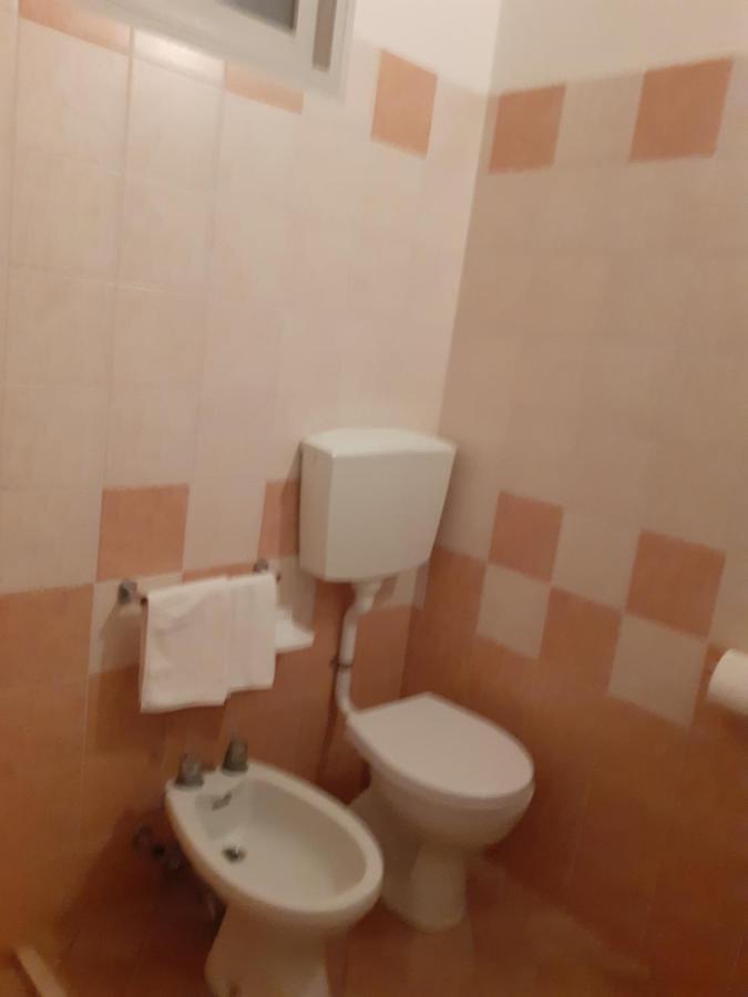 Hotel Rossini Римини Екстериор снимка