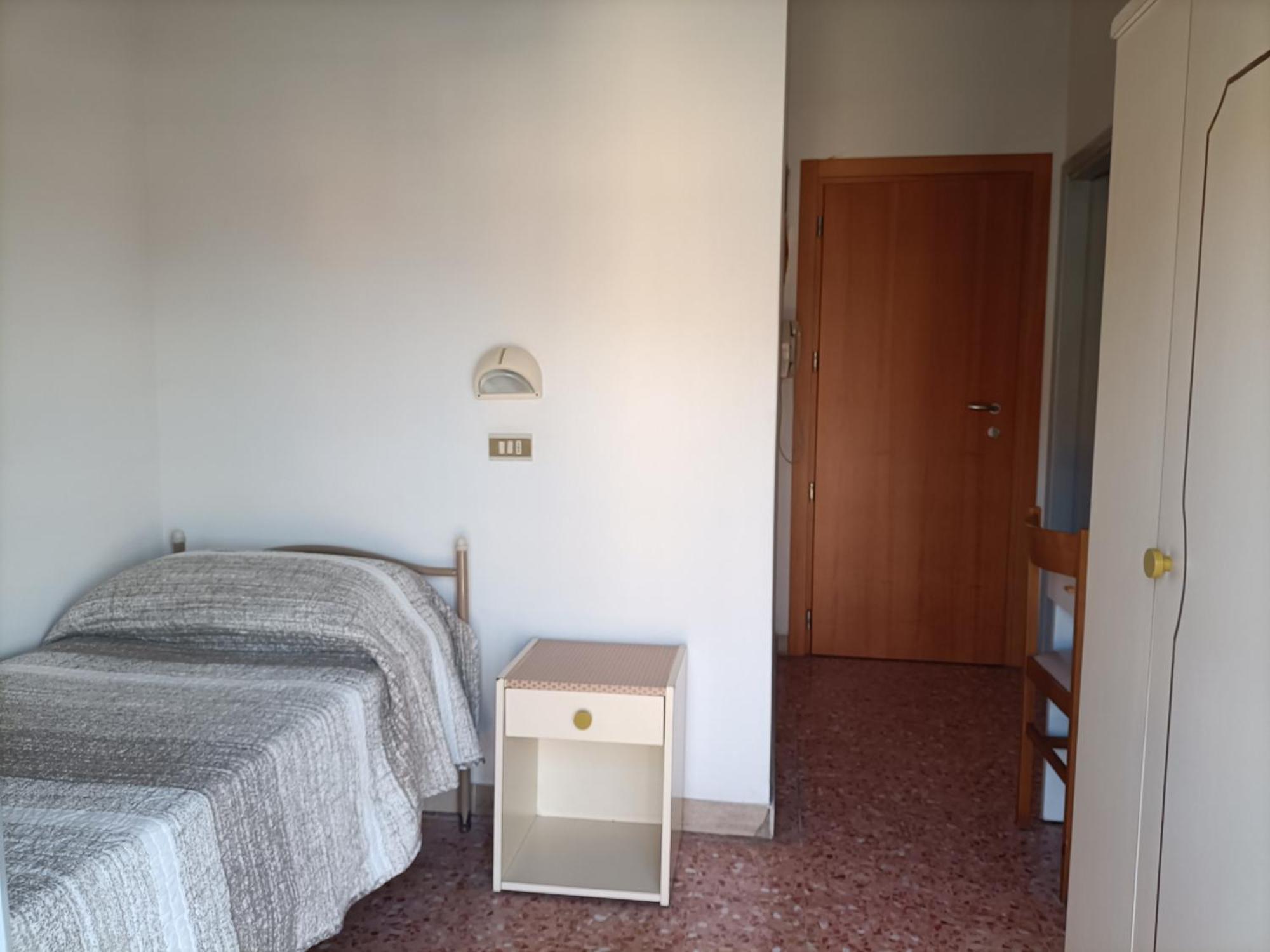 Hotel Rossini Римини Екстериор снимка